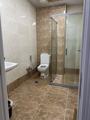 Təmir işləri: Salam. Uzun müddətli kirayə verilir. Yeni 14 mərtəbəli binanın 1-ci — 5