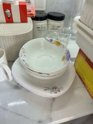 керамическая посуда: Продаю посуду б/у в хорошем состоянии