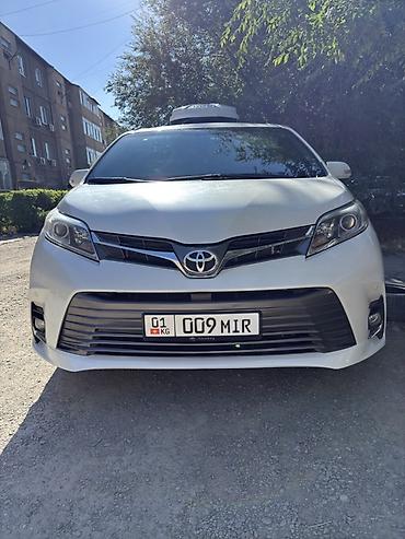 a8 d2: Toyota Sienna: 2016 г., 3.5 л, Автомат, Бензин, Минивэн — 2