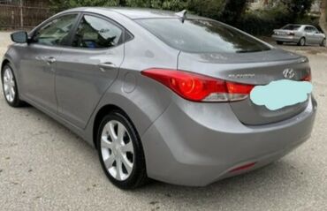 Hyundai: Hyundai Elantra: 1.8 l | 2011 il Sedan — 1