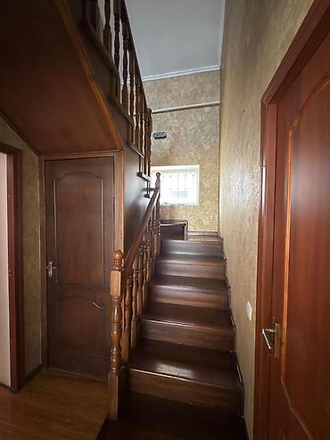 Продажа коттеджей и домов: Продаётся частный дом с благоустроенным двором. - Кирпичный — 17
