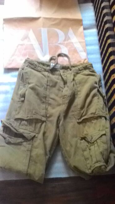 muške džeparke: Pantalone Zara, M (EU 38), bоја - Maslinasto zelena