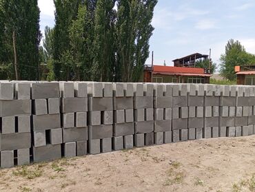 Другие строительные блоки: Продается пенаблок размер 50110сом шт, 60 135 сом шт, доставка