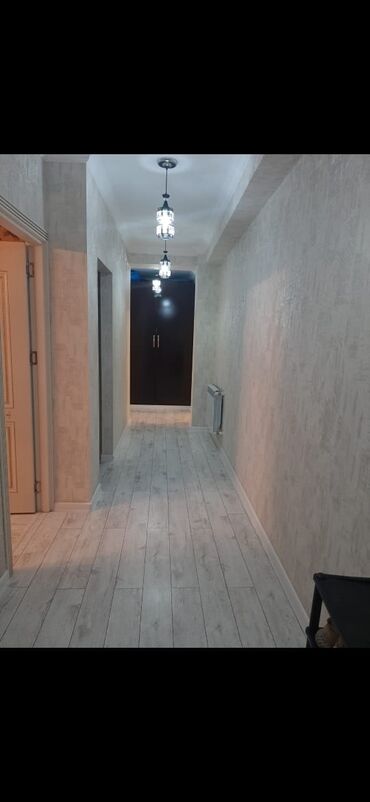 coratda satilan heyet evleri: 3 otaqlı, Yeni tikili, 86 kv. m