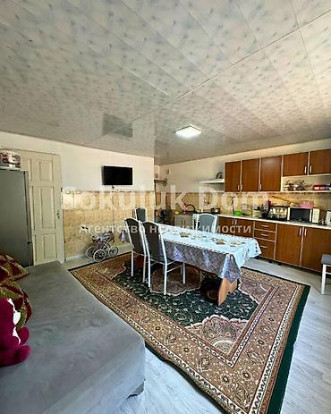 Продажа коттеджей и домов: 🏠Продается дом в с. Сокулук 🟡Комнаты: 4 🟡Участок: 8 соток 🟡Отопление — 12