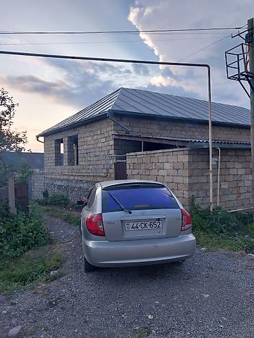 hyundai i30 запчасти: Kia Rio universali (station wagon), gümüşü rəng. - Kuzov: 5 qapılı — 2