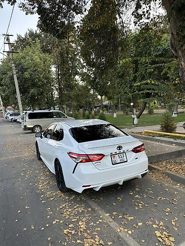 corolla 2018: Toyota Camry: 2020 г., 2.5 л, Автомат, Бензин, Седан — 6