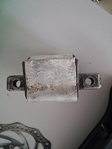 Dördgözün karopka paduşkasıdı normal vəziyyətdədir cırılıb zad