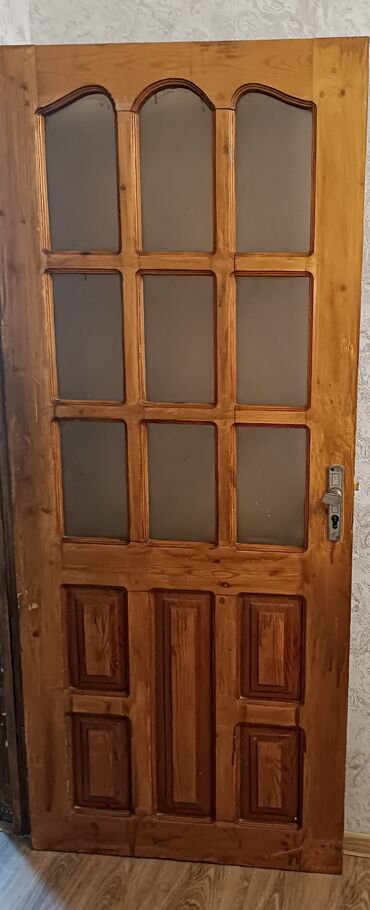 китайская роза: 1 ci qapı 20₼ 2 ci qapı 10₼( ölçüləri 1.90-80)