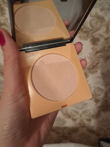 Digər kosmetika: Her biri elde ve endirimle verirem.parfum,beden -da lalafo.az — 10 Digər kosmetika: Her biri elde ve endirimle verirem.parfum,beden — 10