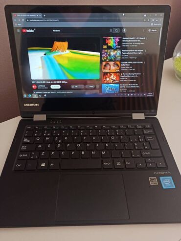 Ostali laptopovi i netbook računari: Medion Akoya E2218T/Ekran Touch/ 11.6 inca/4cora, 4Treda Medion Akoya — 2