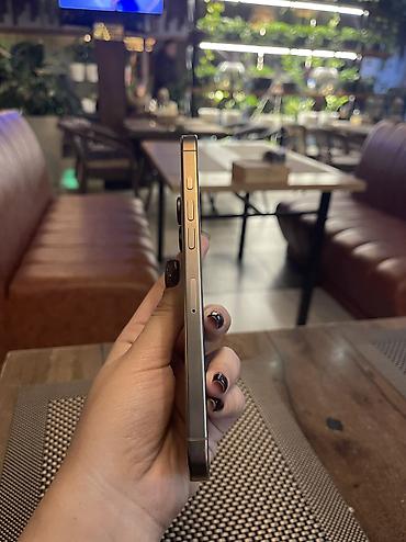 playstaion 5: IPhone 16 Pro Max, Б/у, 256 ГБ, Золотой, Защитное стекло, Чехол, Коробка, 89 % — 5