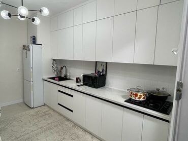 купить квартиру в новом доме бишкек: 1 комната, 44 м², 106 серия улучшенная, 14 этаж, Евроремонт