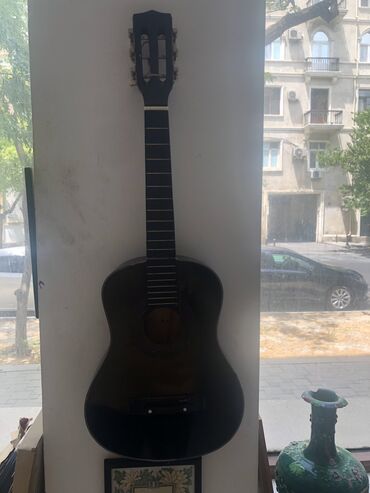 gitara qiymətləri: Klassik gitara, İşlənmiş, Pulsuz çatdırılma