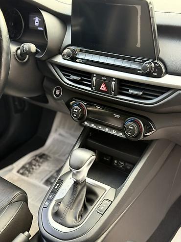 ручной кондиционер в авто: Kia Cerato: 2020 г., 1.6 л, Автомат, Бензин, Седан — 10
