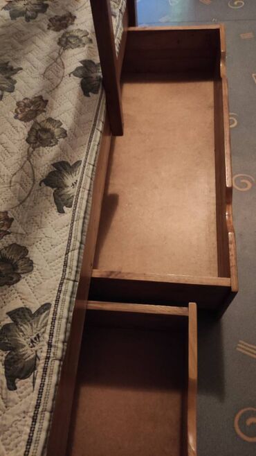 Двухъярусные кровати: Двухъярусная кровать, Б/у, С выкатной системой — 3