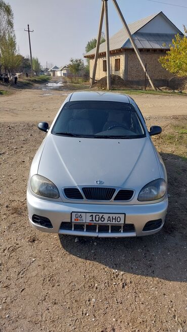 дэу нексия: Daewoo Lanos: 2002 г., 1.5 л, Механика, Бензин, Седан