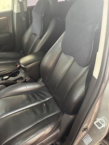 Hyundai: Hyundai Sonata sedan • Korpus: 4 qapılı sedan, metalik boz rəng • — 9