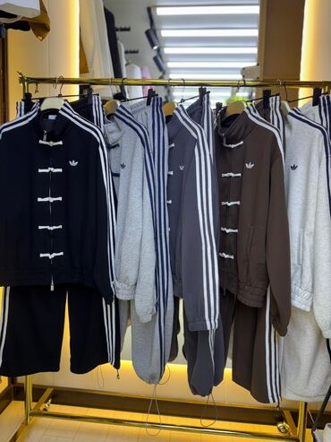 спортивные костюмы мужские пума: Мужской спортивный костюм, Стандарт, Adidas, Новый, Платная доставка