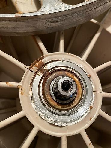 Ремонт холодильников, морозильников: Ремонт бытовой техники с выездом по городу. Что ремонтируем: - — 7