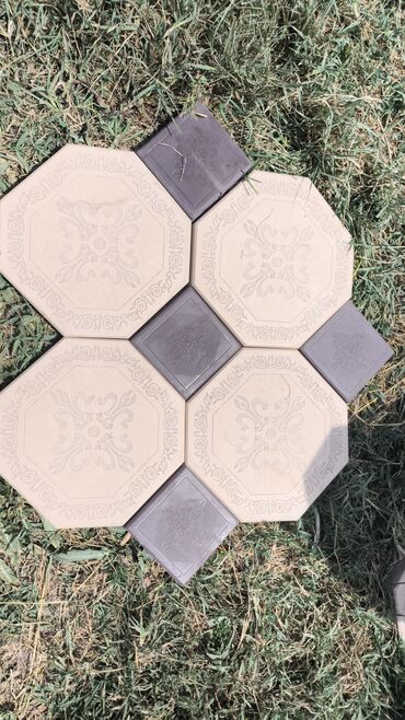 Евробрусчатка: Евро брусчатка тратуарный плита бардюр арычок доставка укладка at lalafo.kg — 6 Евробрусчатка: Евро брусчатка тратуарный плита бардюр арычок доставка укладка — 6