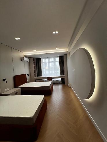 Продажа квартир: 3 комнаты, 91 м², Азия Молл Элитка, 3 этаж, Дизайнерский ремонт — 1