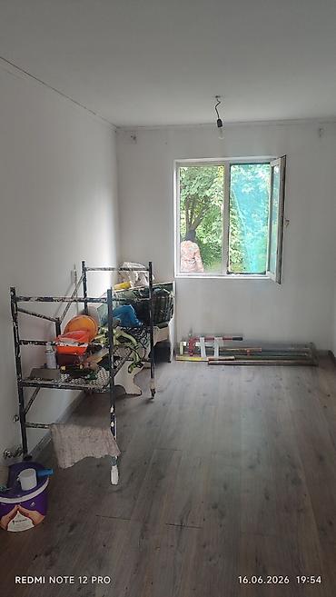 тунгус дом: 🏡 Продается 1комн.времянка ж/м Ала-Тоо 2 🏡Площадь дома: 30 м²,площадь — 6