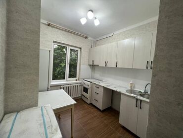 чуй карпинка квартира: 2 комнаты, 50 м², 105 серия, 2 этаж, Косметический ремонт