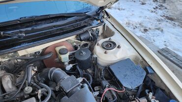 Mazda: Mazda Cronos: 1994 г., 2 л, Механика, Бензин, Седан — 4