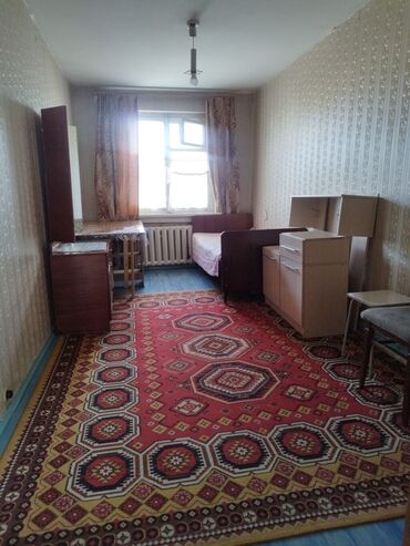 ищу квартиру в оше: 3 комнаты, 58 м², 104 серия, 3 этаж, Старый ремонт