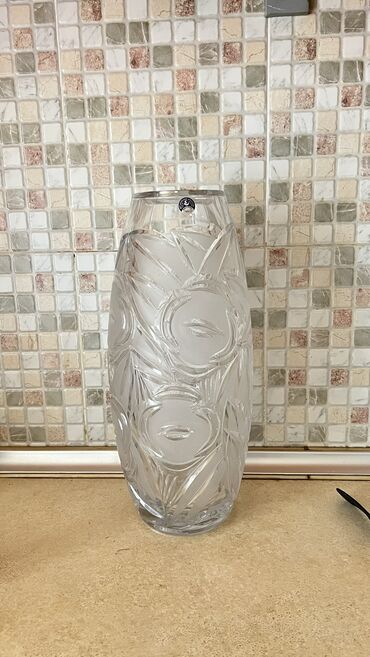 yasemen gulu satisi: Хрустальная ваза большая