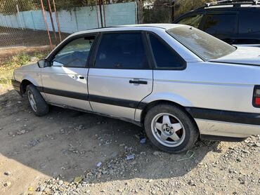 оборудование автомойка: Volkswagen Passat: 1989 г., 1.8 л, Механика, Бензин, Седан