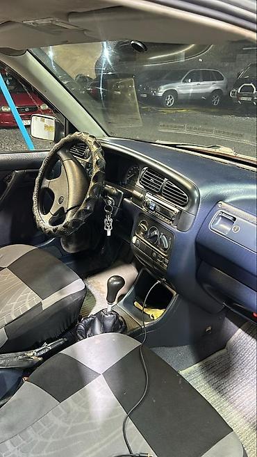 323 f: Volkswagen Vento: 1993 г., 1.8 л, Механика, Бензин, Седан — 4