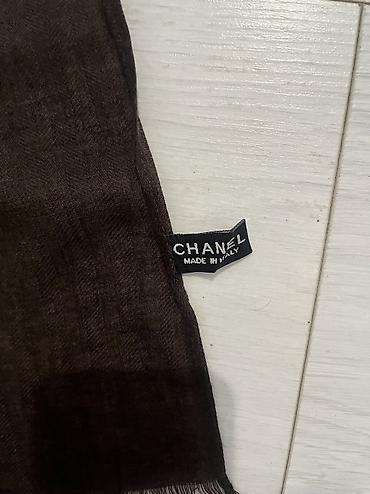 kofta qadin: Шарф Chanel. Оригинал. Материал: шерсть. Цвет коричневый. Размер — 8