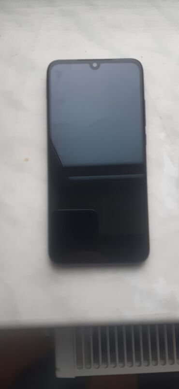 telafon: Redmi 7 təmirə ehtiyac var plata işləmir ekran işləkdi orginaldı