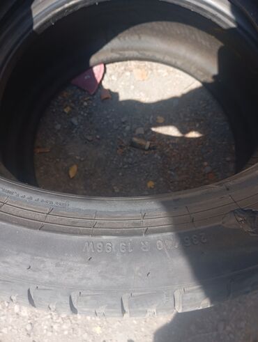 шины 385 55 19 5: Автомобильная шина типоразмера 235/40 R19 с индексом нагрузки 96 и