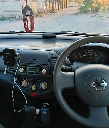 пежо 408: Nissan March: 2003 г., 1.3 л, Автомат, Бензин, Хэтчбэк — 8