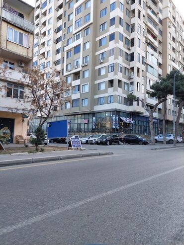 sumqayitda yeni tikililerin satisi: Qaraçuxur qəs., 3 otaqlı, Yeni tikili, m. Neftçilər, 112 kv. m