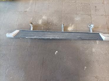 Кузовные детали: Məhsul: Avtomobil üçün yan pillə (running board), metal karkaslı, üstü — 3