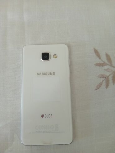 Samsung: Samsung Galaxy A5, 2 GB, rəng - Ağ, İki sim kartlı