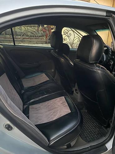 mb 220: Toyota Vista: 1999 г., Механика, Бензин, Седан — 5