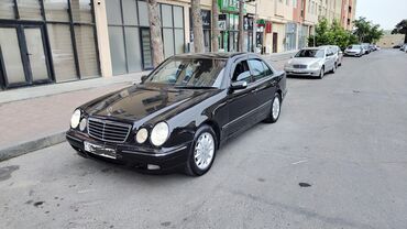 mersedes b 170: Mercedes-Benz E 270: 2.7 l | 1999 il Sedan