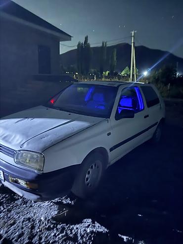 isuzu d max: Volkswagen Golf: 1992 г., 1.4 л, Механика, Бензин, Хэтчбэк — 1