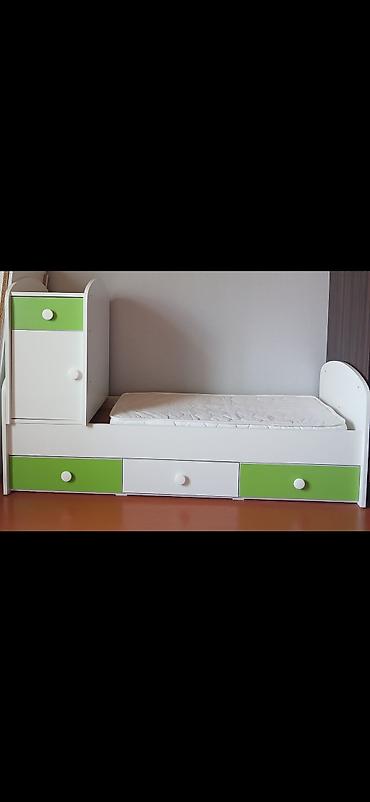 perde ikinci el: Oğlan və qız üçün, İşlənmiş, Dördbucaq, Beşik, Matras ilə, Yellənmə mexanizmsiz — 3