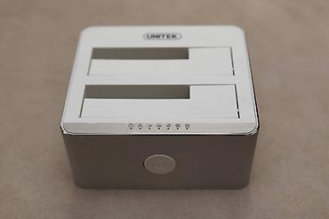 komputer aksesuar: Ikili Dual Bay USB 3.0 HDD Aluminum SATA DOCKING Box Unitek Alüminium — 4