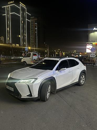 Lexus: Lexus UX: 2018 г., 2 л, Автомат, Бензин — 4