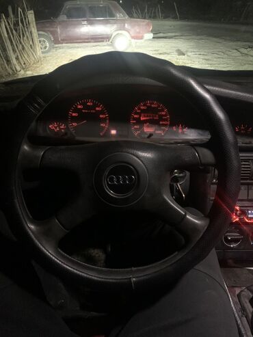 Audi: Audi 100: 1992 г., Механика, Бензин, Седан — 10