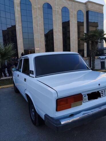 VAZ (LADA): Model: Lada 2107 Kuzov: sedan, ağ rəng Sürətlər qutusu: mexaniki Ön və — 5