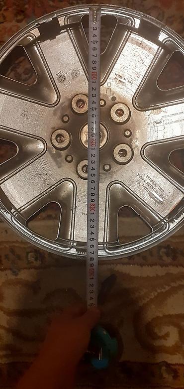 disk kalpaklar: Məhsul: 4 ədəd təkər kalpaki (disk qapağı) dəsti 15 - Ölçü: 15" — 2