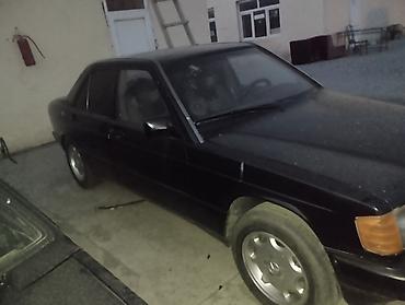 megane disk: Mercedes-Benz 190 (W201): 2.3 l | 1990 il Sedan — 10